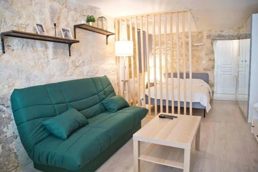 Nice Studio In The 5Th Paris